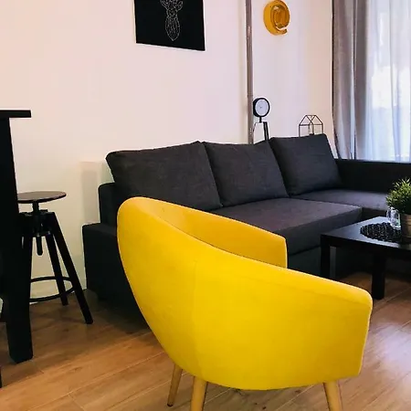 Right Place****cozy And Completely New Apartment *